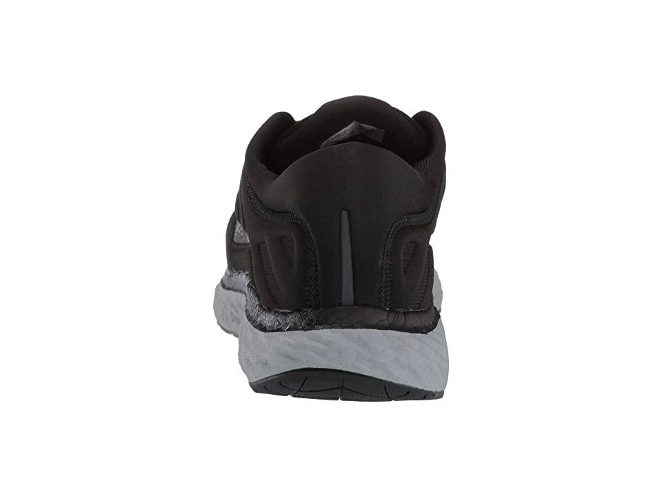Men's Hurricane 22 Running Shoe, Size: 11.5, Blackout G21876