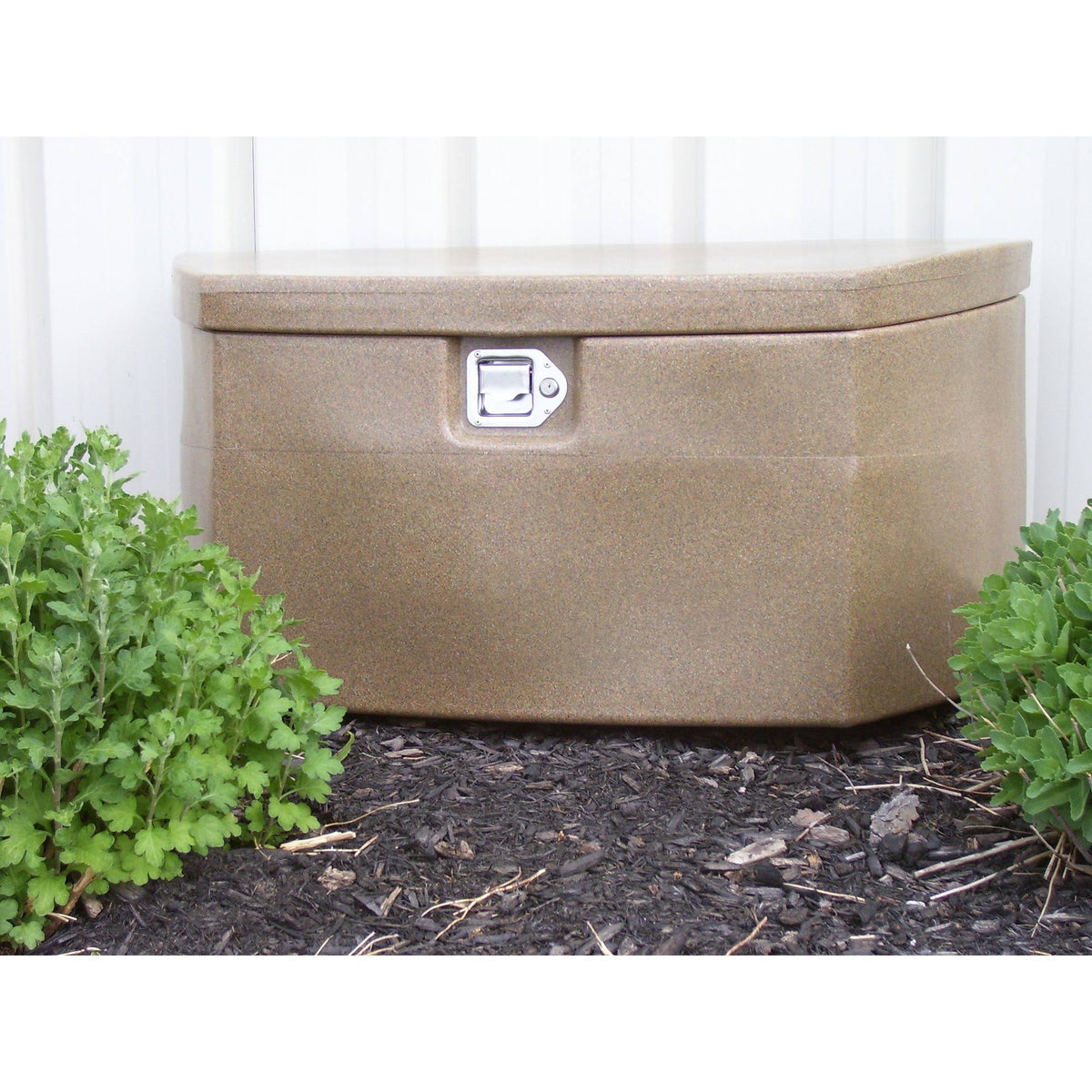 Sandstone-Look Deck Box A433