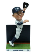 Wall Catch Bobblehead D913721