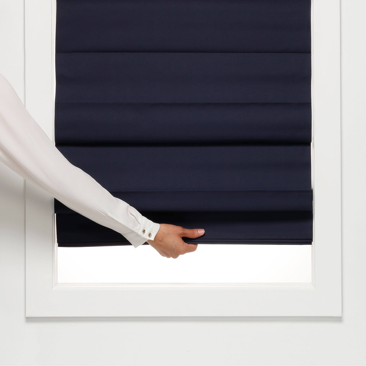 Navy Insulating Cordless Roman Shade P54969