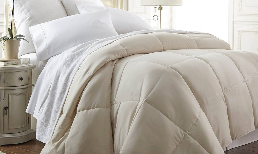 Ivory King-California King Down Alternative Comforter T30824