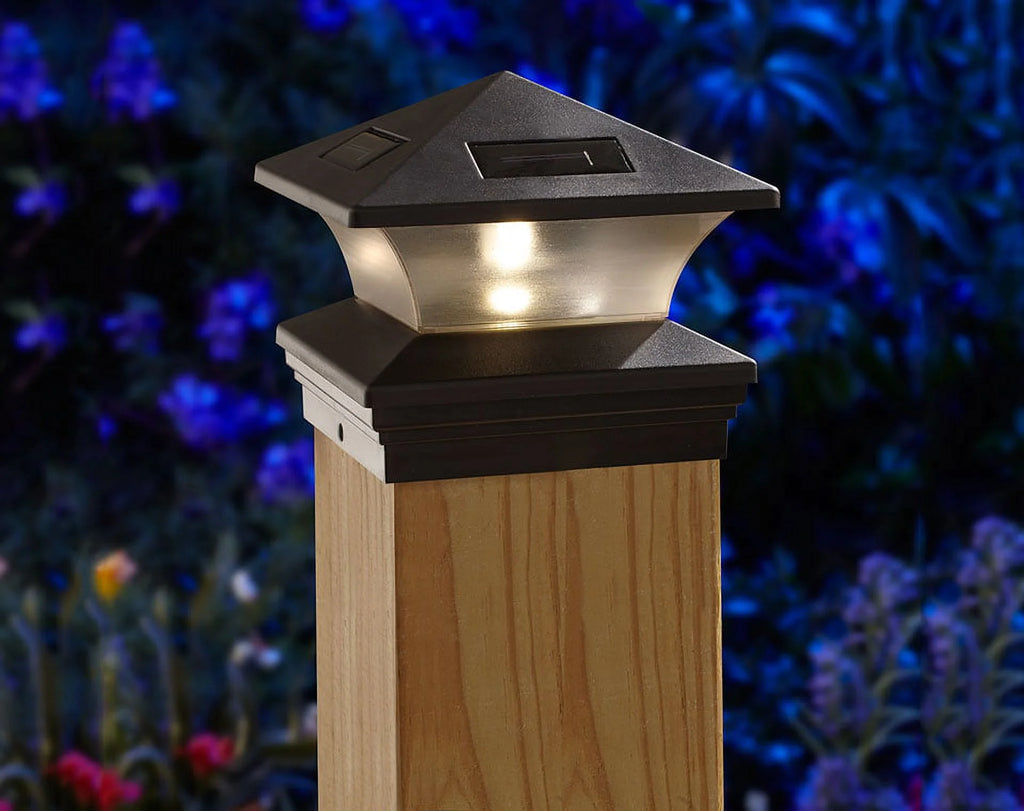 Black Solar Powered LED Post Cap Light Y4929