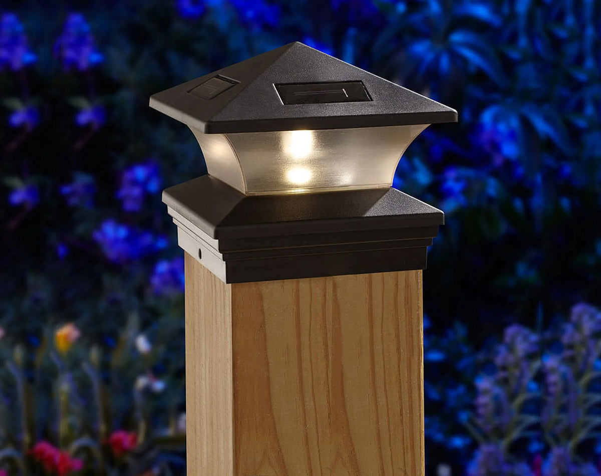 Black Solar Powered LED Post Cap Light Y4929