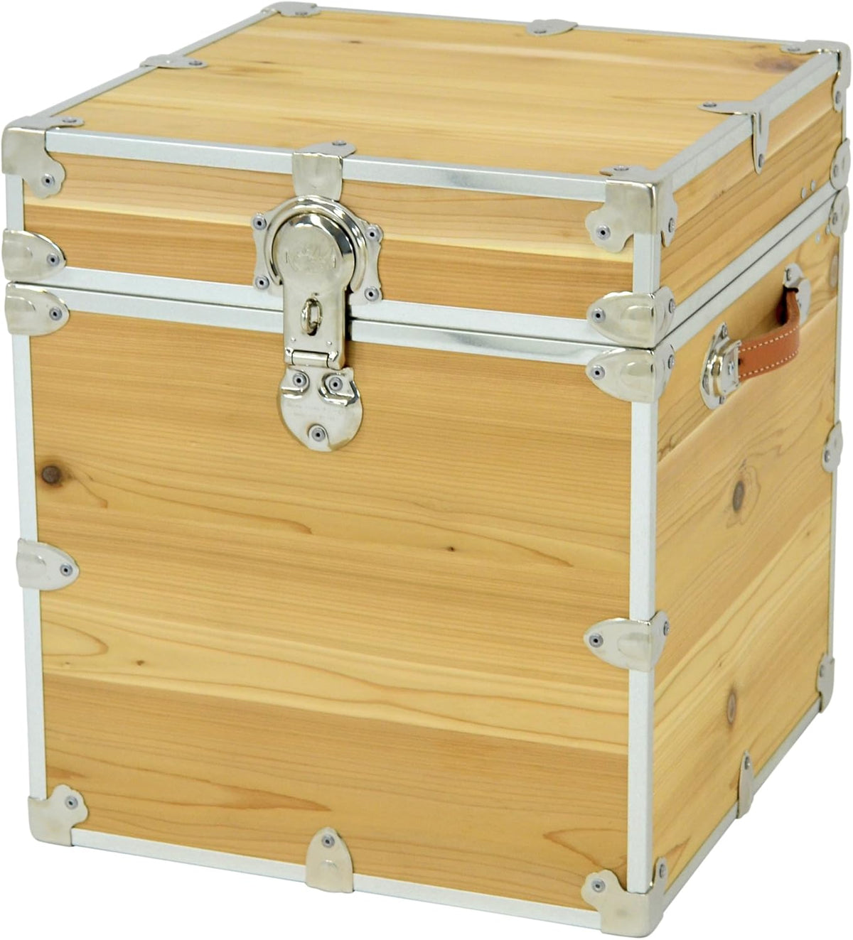 Western Red Knotty Cedar Cube Trunk J98940