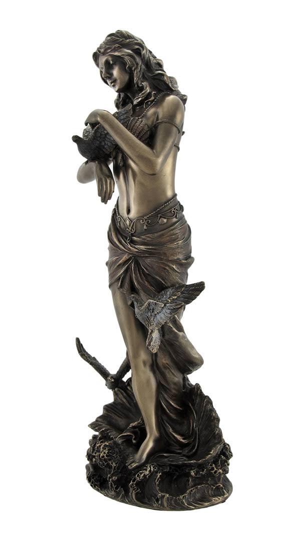 Bronzed Aphrodite with Doves on Scallop Shell Statue Q61412