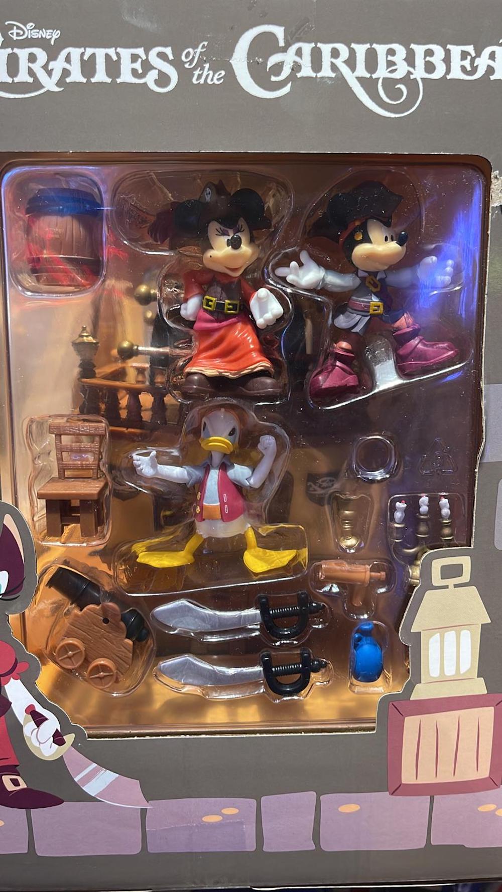 Pirates of the Caribbean Ship Playset C74277