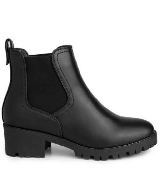 Black Chelsea Boot Cushioned Back Pull Tab Lug Sole Round Toe Block Heel Slip On Booties 7.5 M T2419