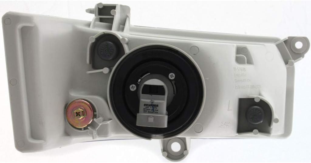 Fog Light Assembly Pair with Bulbs C765