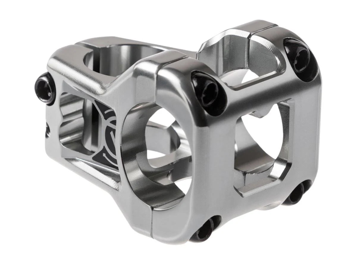 Cavity Stem, Green | 35mm P235