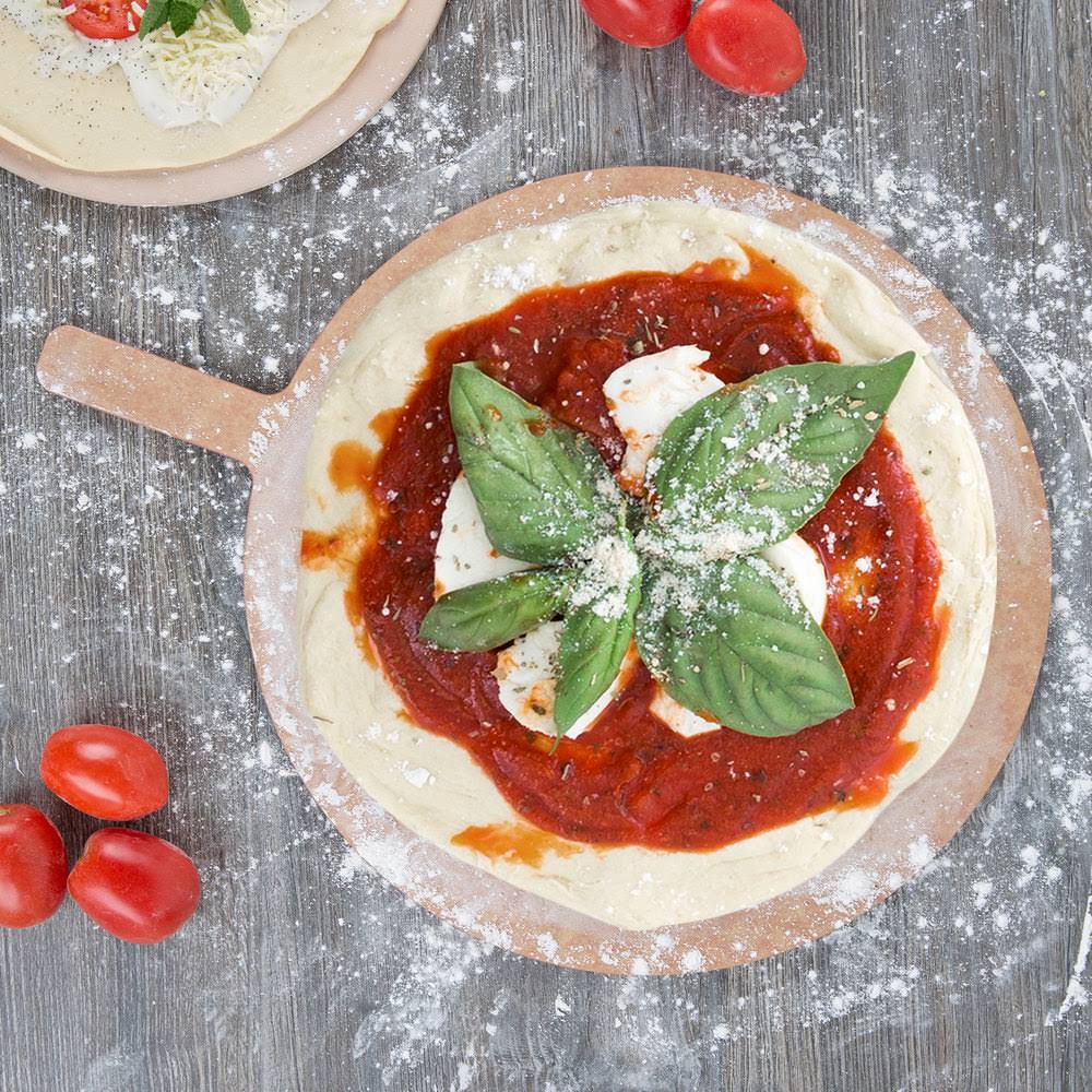 17 in Round Pizza Peel V122